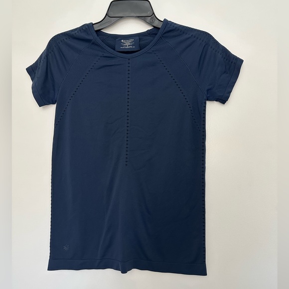 Athleta Foothill Perforated Tee Size Small Navy Blue - Picture 2 of 6